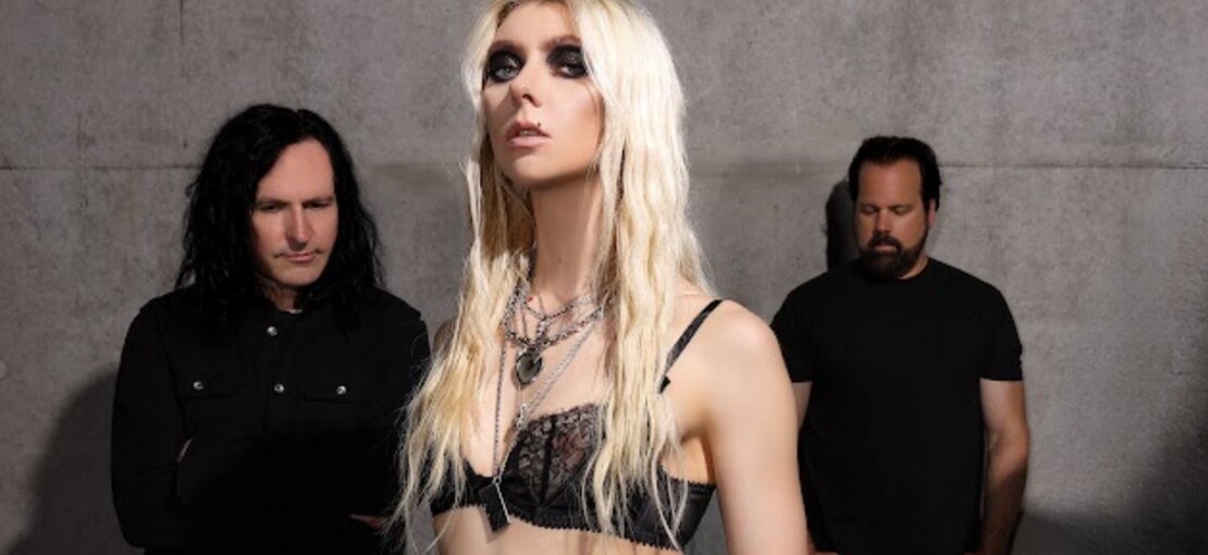Obrázek k článku Dětská hvězda z Grinche natočila se svými The Pretty Reckless syrové video od 18 let