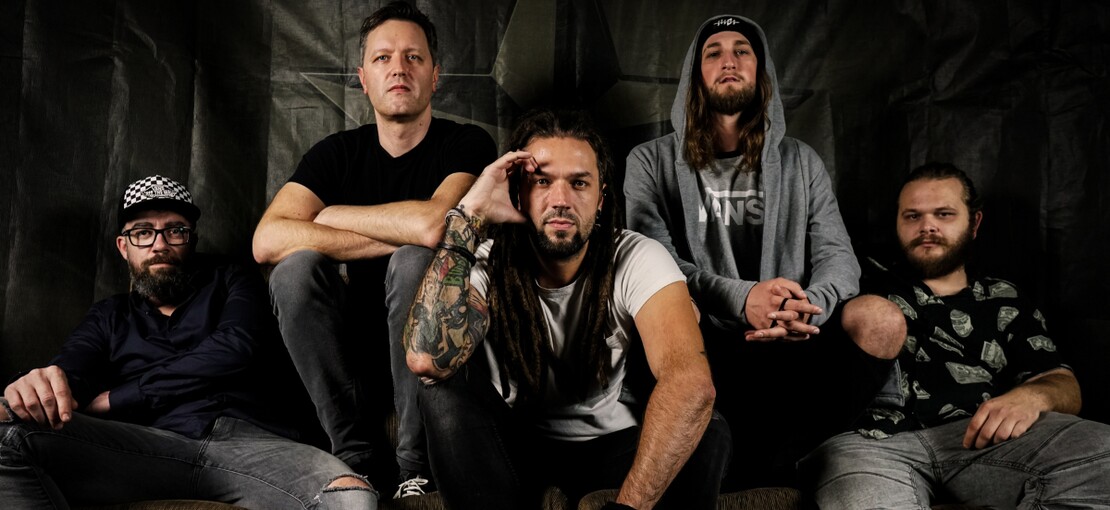 Obrázek k článku Feedback aneb zrecenzujeme všechno. Saveyourself baví chytlavými screamy