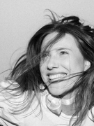 Náhledový obrázek k článku RECENZE: Anna Vaverková hledá krásu. Stojí za to se na tuto cestu vydat s ní