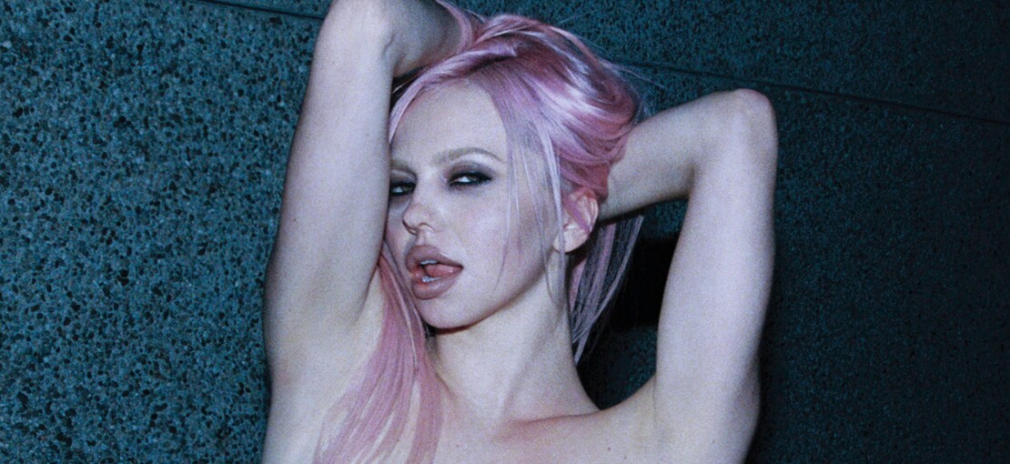 Obrázek k článku Slovenská provokatérka Adéla jede. Na turné s Demi Lovato