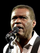 Náhledový obrázek k článku NAŽIVO: Robert Cray neobtěžoval sóly. Poskytl komplexní zážitek z hudby