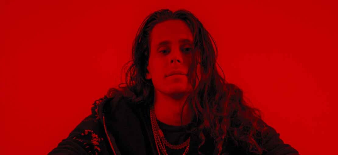 Obrázek k článku Sullivan King: Jsem DJ na trůnu krve. Kytara musí vždycky lítat