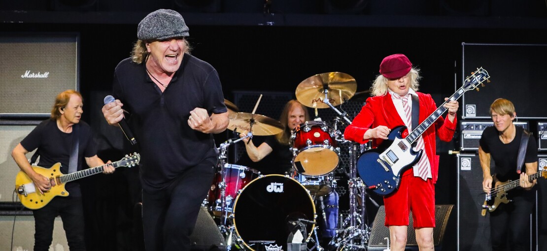 Obrázek k článku Kytarista AC/DC skončil v nemocnici. „Těší se na pódium,“ vzkazuje kapela