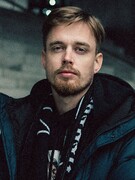 Náhledový obrázek k článku RECENZE: Láska, vděk, přetvářka i kritika rasismu. Paulie Garand se překonal