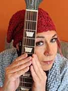 Náhledový obrázek k článku Chicagská kytarová bohyně Joanna Connor: Vyrůstala jsem trochu drsně...