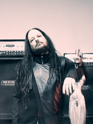 Náhledový obrázek k článku GLOSA: Ďábel hraje nu-metal. Korn vydali singl plný krve a válí jako zamlada