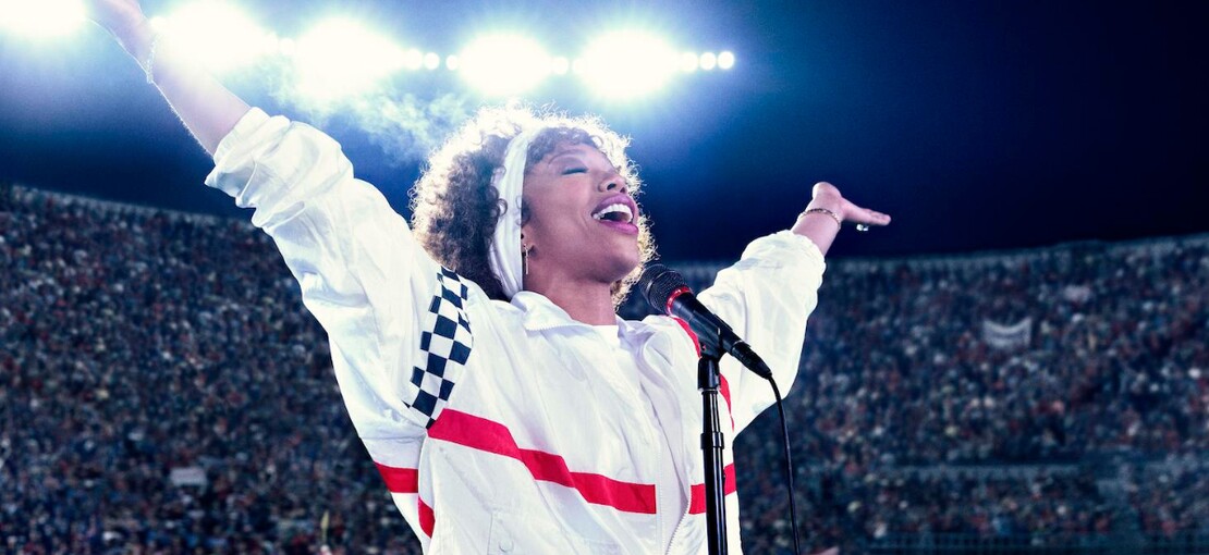 Obrázek k článku Glosa: Whitney Houston ve filmu prožívá slávu i fetem nasáklé manželství