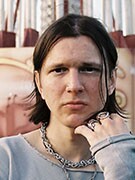 Náhledový obrázek k článku Viktor Ori: Žít pro určité ideály má smysl, i když svět nebude nikdy úplně v pořádku