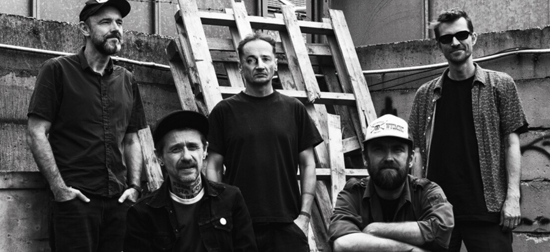 Obrázek k článku RECENZE: Legendární Lvmen se vrátili s temnou bouří