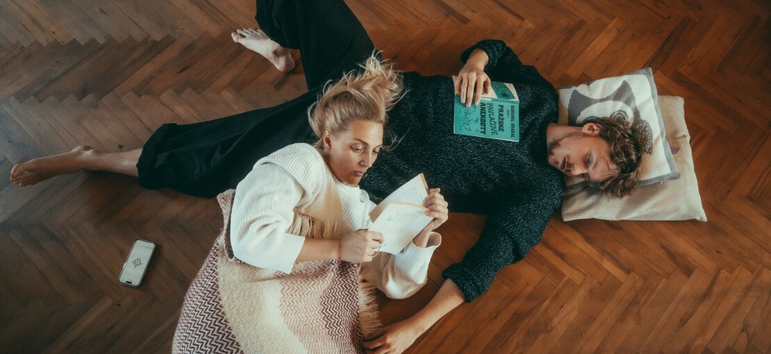 Obrázek k článku RECENZE: Bára Poláková a Štěpán Urban ukazují svou intimitu. S patosem, ale přesvědčivě