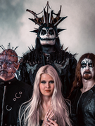 Náhledový obrázek k článku Potrat na turné a vykořisťování. Extrémisty Cradle of Filth opouští čeští muzikanti