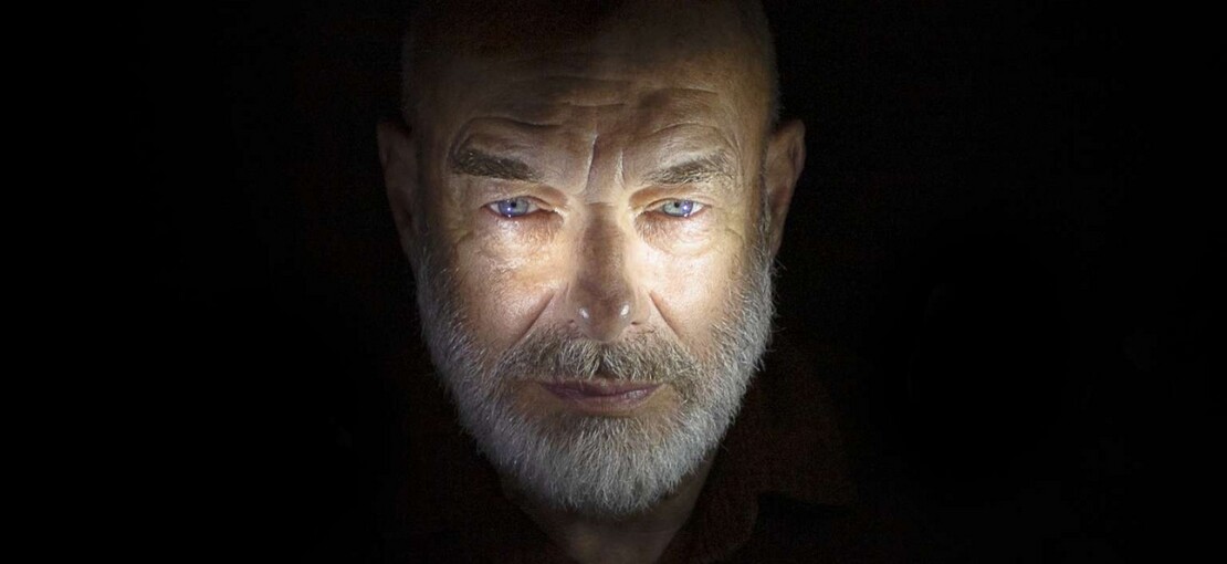 Obrázek k článku Legendární producent Brian Eno tluče na poplach. Svět spěje extrémním tempem k zániku