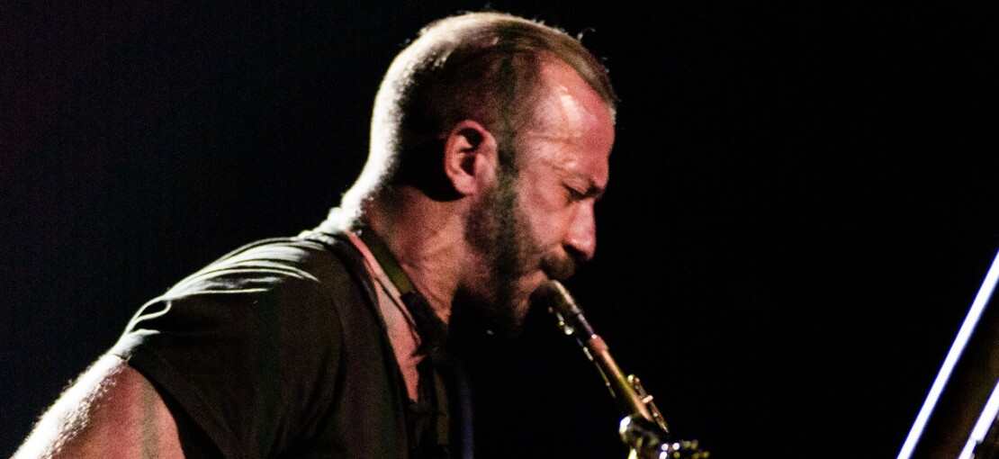 Obrázek k článku Geniální saxofonista Colin Stetson: Ve studiu Pink Floyd to bylo jako projít dveřmi do Narnie