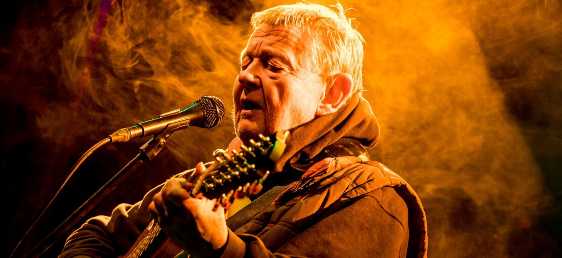 Obrázek k článku RECENZE: Postavit se bezmocně na odpor  aneb dechberoucí účtování Vladimíra Merty