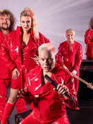 Náhledový obrázek k článku GLOSA: Z gymplu ke gynekologovi. S Monkey Business slaví mládí Hynek Čermák i Linda Rybová