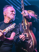 Náhledový obrázek k článku Skupina Lucie pod tlakem: premiéra Viktora Dyka očima kritiků