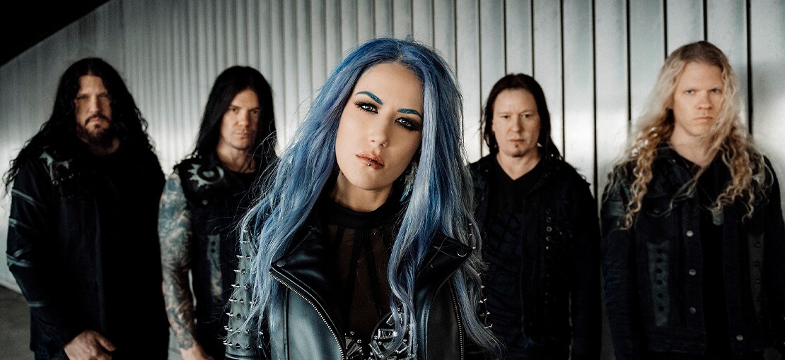 Obrázek k článku RECENZE: Arch Enemy jsou absolutně poctiví deathmetaloví písničkáři