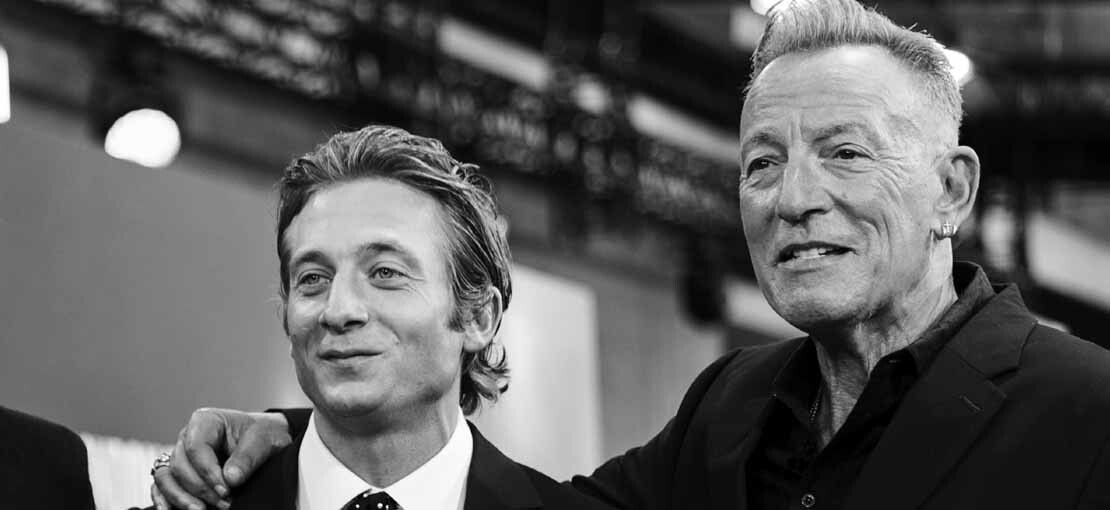 Obrázek k článku Scott Cooper: „Bruce to dojalo  k slzám,“ říká režisér filmu o Springsteenovi