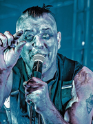 Náhledový obrázek k článku V kůži Tilla Lindemanna. Stahlzeit vzdají v Praze hold Rammstein