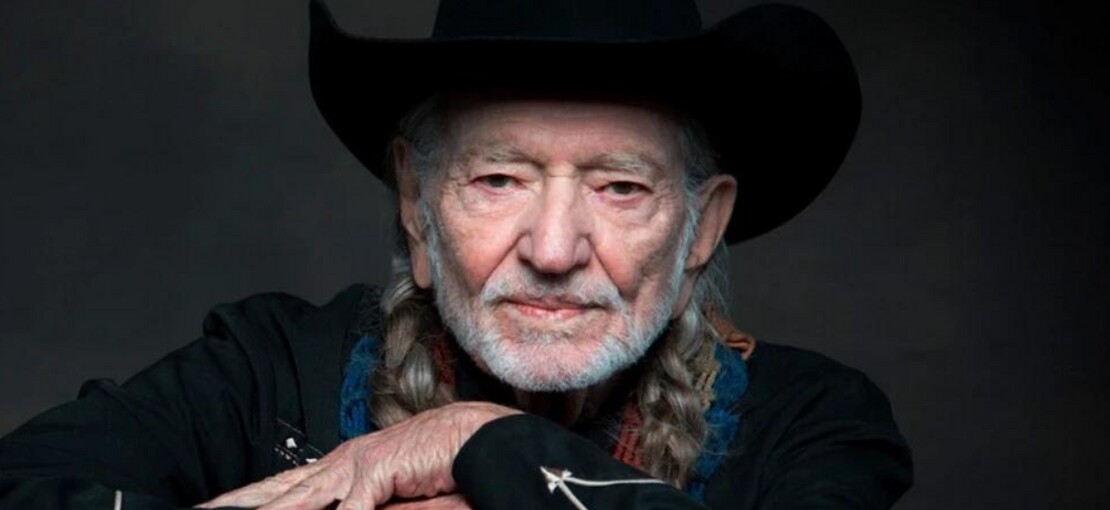 Obrázek k článku Willie Nelson vydá své 153. album. Uvedl ho dojemnou předělávkou Toma Waitse