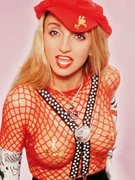 Náhledový obrázek k článku Zapadlý český poklad. Jak se z Jany Kratochvílové v Anglii snažili udělat druhou Madonnu