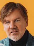 Náhledový obrázek k článku GLOSA: Lepší Hrůza jako mimozemšťan z Evropy než Američan z Vysočan