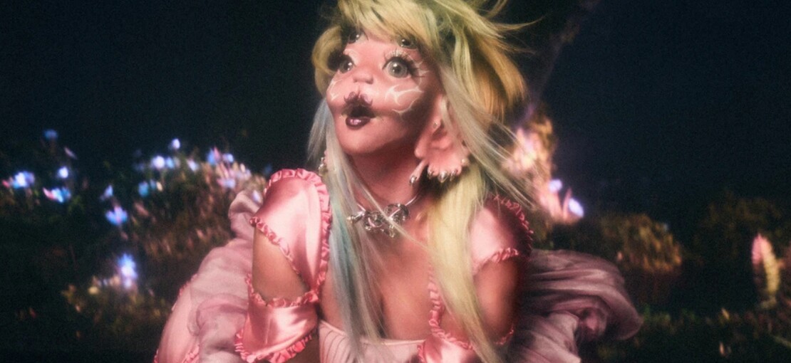 Obrázek k článku Mimozemský úkaz Melanie Martinez teď vládne podsvětí. Opět se zjeví v O2 areně