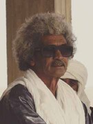 Náhledový obrázek k článku Příběh hudby plné bolesti. Jak si svět zamiloval tuarežské chlápky s kalašnikem na zádech