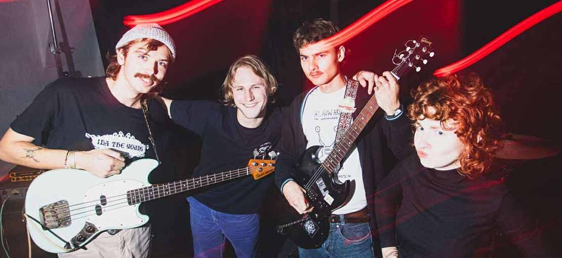 Obrázek k článku LOKÁL: Chora Sfakion? Dobré jídlo, dobrý punk a holka co zpívá jako Jana Kratochvílová