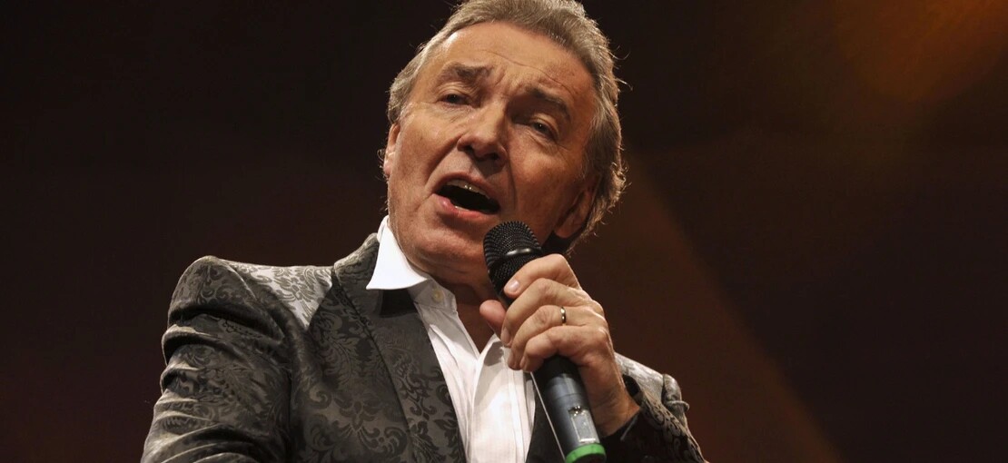 Obrázek k článku VLČKOVIZE: Karel Gott stihl všechno. Hrál z šelakových desek, dožil se i digitálu