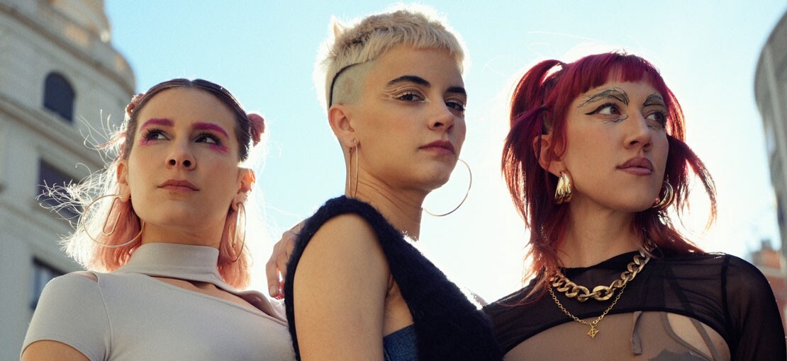 Obrázek k článku „Zbláznila ses, víš, že po tobě puritáni skočí?“ Výprava pod povrch španělského popu