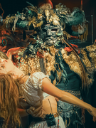 Náhledový obrázek k článku NAŽIVO: Divoženky obsadily Prahu. Omamný rituál Deloraine škádlil staré bohy