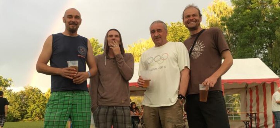 Obrázek k článku Legenda androše s provokativním názvem Píča. Hraje tam, kde se lidi nebojí