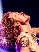 Náhledový obrázek k článku Od Stinga do Klánovic.  „Do Česka se vracím rád. Lidi tu hudbě naslouchají,“ říká Rufus Miller