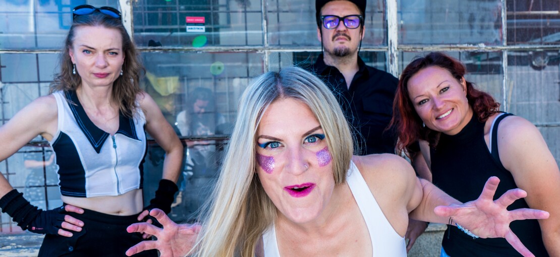 Obrázek k článku „Slavíme, že jsme přežili.“ Po nemoci zpěvačky se Gaia Mesiah vrací na pódia