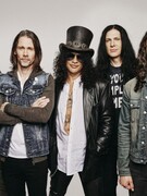 Náhledový obrázek k článku Jsem Slash, ptejte se na cokoliv.  Kytarista Guns N' Roses se otevřel fanouškům