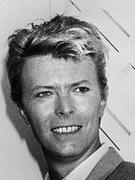Náhledový obrázek k článku Příběh nejslavnějšího alba Davida Bowieho. Za Let's Dance se dlouho styděl