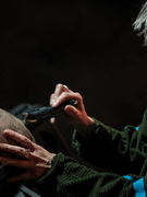 Náhledový obrázek k článku GLOSA: Kadeřnický výkon Emily z Linkin Park baví internet.  Mullet nebo skullet?