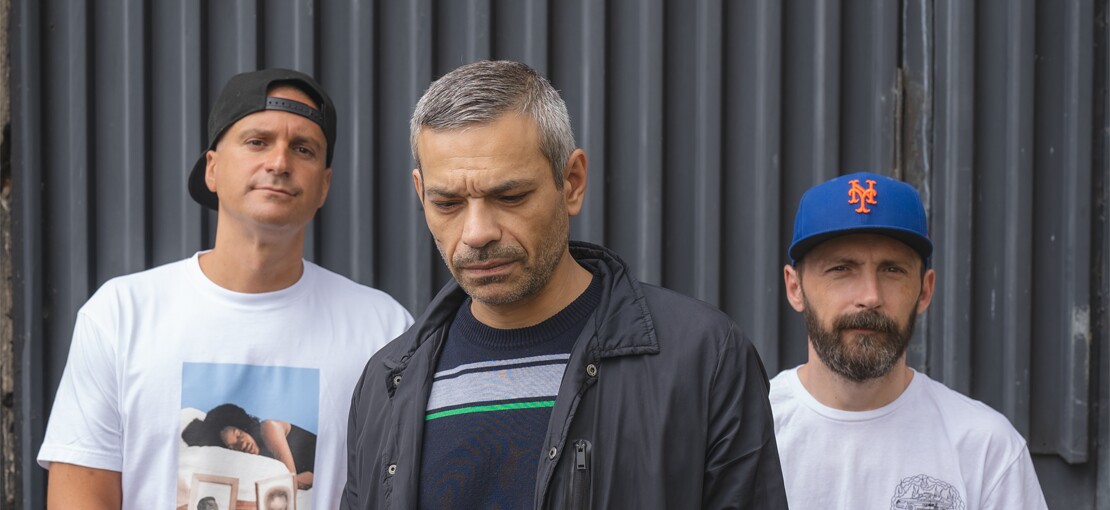 Obrázek k článku NEJLEPŠÍ ČESKÁ ALBA ČTVRTSTOLETÍ (70–61): Dlouhej kouř s Indy & Wich i zjevení Radůzy