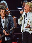 Náhledový obrázek k článku Ronnie Wood a Rod Stewart ve studiu. Faces se vrací po čtyřech dekádách