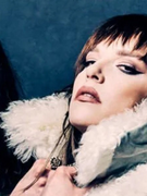 Náhledový obrázek k článku Dračice Lzzy Hale umí zařvat na pánském písečku. Halestorm se vrací