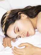 Náhledový obrázek k článku ALBUM MĚSÍCE: Poněkud obnažená světlonoška Rosalía. Na převratné sólovce je opulentní