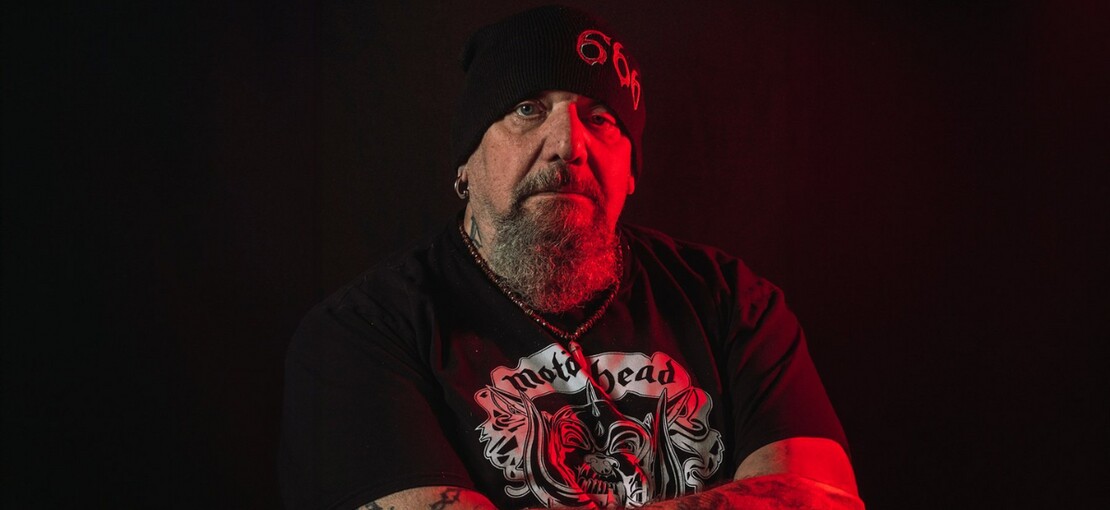 Obrázek k článku Zemřel původní zpěvák Iron Maiden Paul Di'Anno. Konec kariéry strávil na invalidním vozíku