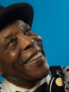 Náhledový obrázek k článku RECENZE: Bluesový mistr Buddy Guy pálí s devadesátkou  na krku pouze ostrými