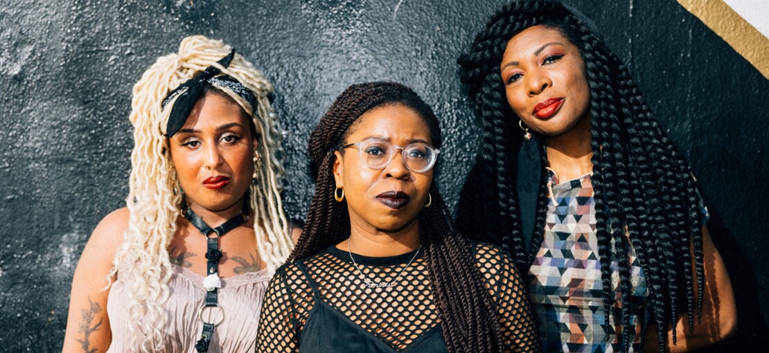 Obrázek k článku RECENZE: Feministické punkerky Big Joanie se rozkročily. A ztratily přitom na síle