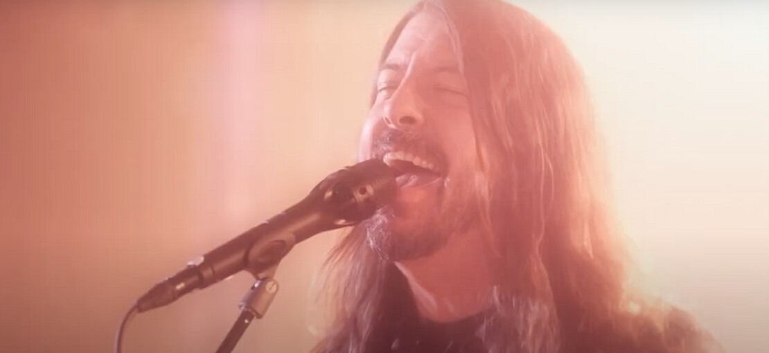 Obrázek k článku GLOSA: Tancuj, tancuj Foo Fighters. Je Dave Grohl nejlepší zpěvák disco?