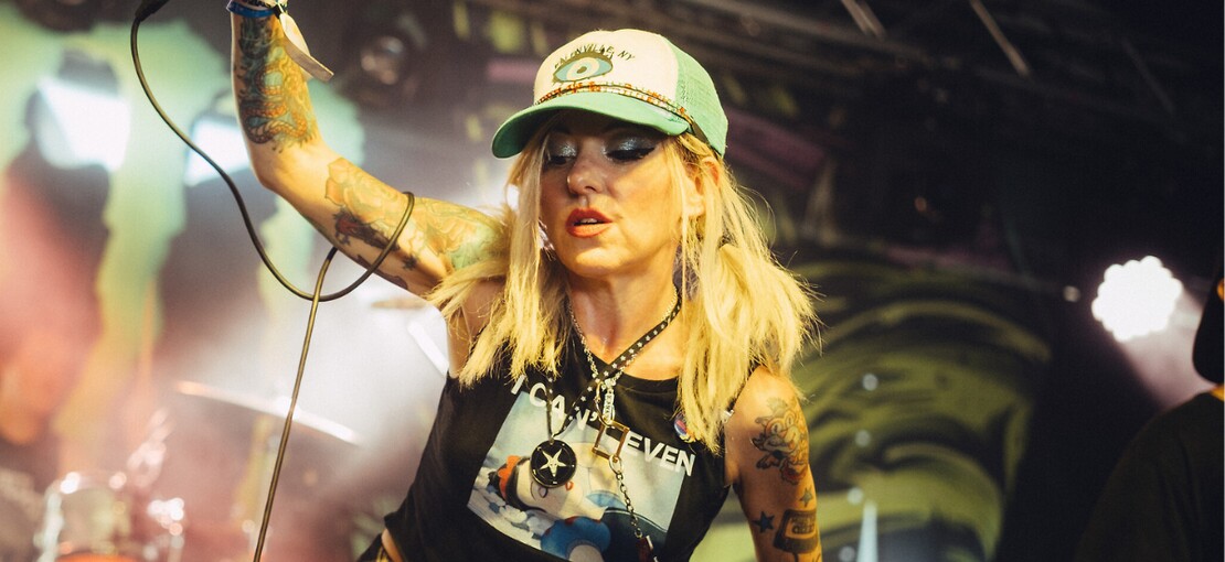 Obrázek k článku Divočina na Mighty Sounds: Propocená záda na Irie Révoltés a triumf Leftöver Crack