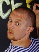 Náhledový obrázek k článku PŘED TŘICETI LETY: Petr Čtvrtníček zpívá Citrónovou holku